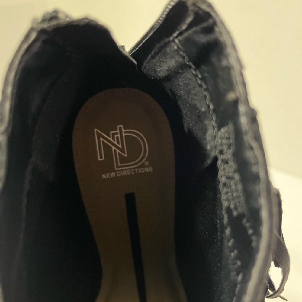New Directions Brooke Peep Toe Black Fringe Ankle Boots‎ Women Size 10 - Picture 9 of 10